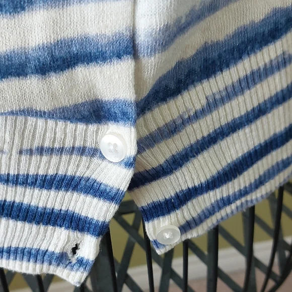 GAP White Knit Cardigan with Subtle Blue Stripes - Picture 5 of 5